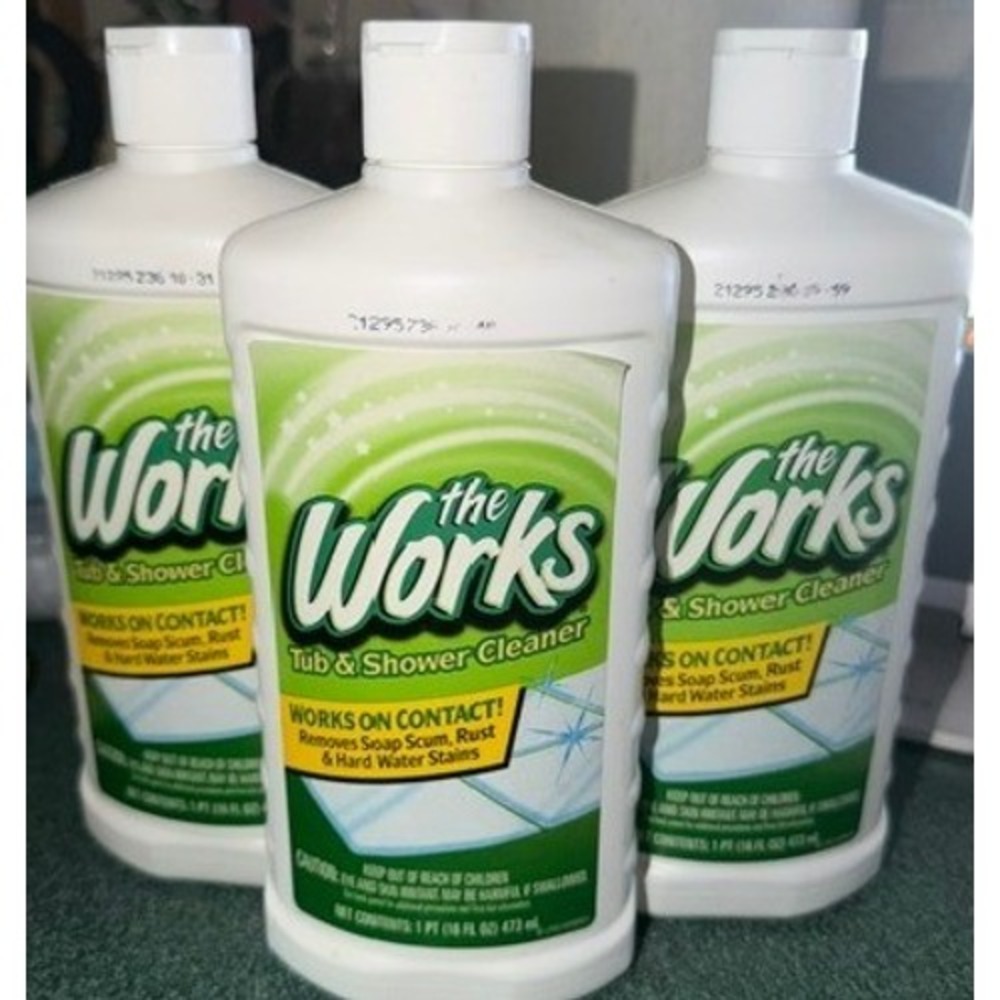 The Works Tub & Shower Cleaner 16oz Bottles Soap Scum Rust Stain Remover 3 Pack